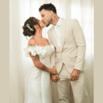 A cerimônia civil de Watson Alves e Bianca Jesuíno foi marcada por simplicidade e afeto, em narrativa da Non Stop.