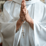 A formação espiritual do clero é o alicerce da alma sacerdotal e garante fidelidade à missão. Jose Eduardo De Oliveira e Silva destaca a centralidade da disciplina interior.