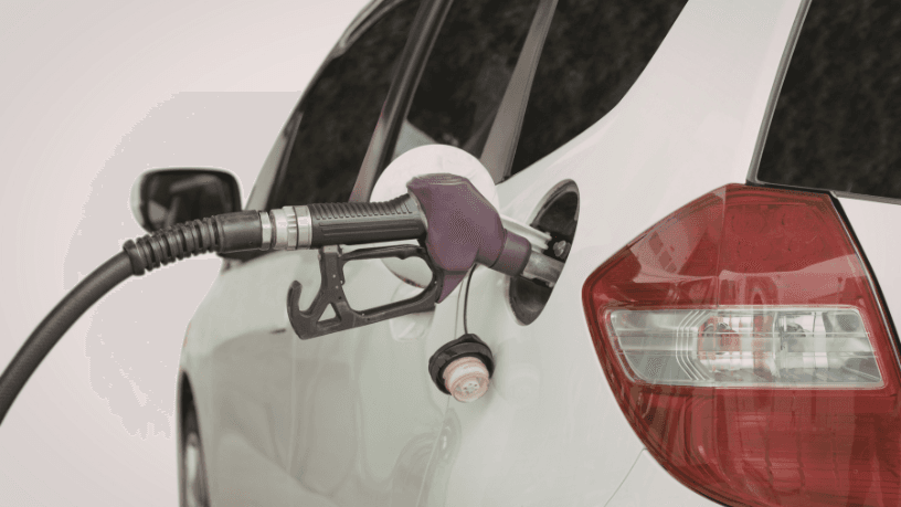 Entenda como, com as orientações de Felipe Schroeder dos Anjos, melhorar o consumo de combustível do seu carro de forma prática e eficiente.